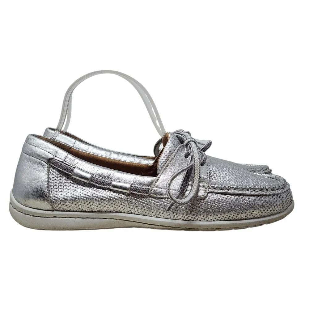Clarks Boat Shoe 7.5 Wom Cliffrose Silver Metallic Perforated Leather ExtraLight